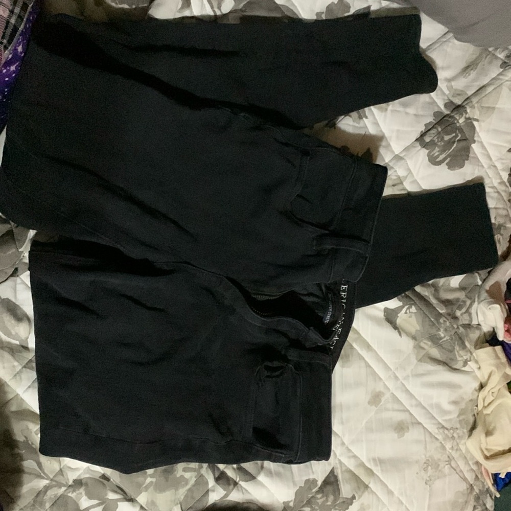 American Eagle 360 degree stretch US size 4 BLACK